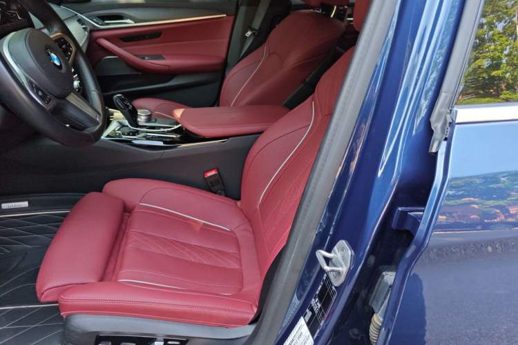 Used BMW 5 Series 2021 530Li Luxury Edition M Sport Package Left Front Seat