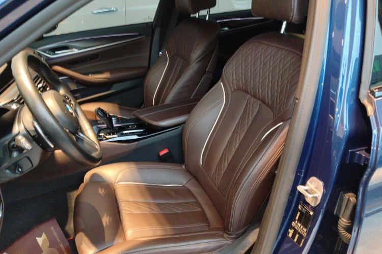 Used BMW 5 Series 2021 Restyled 540i Sport Line with M Sports Package Left Front Seat