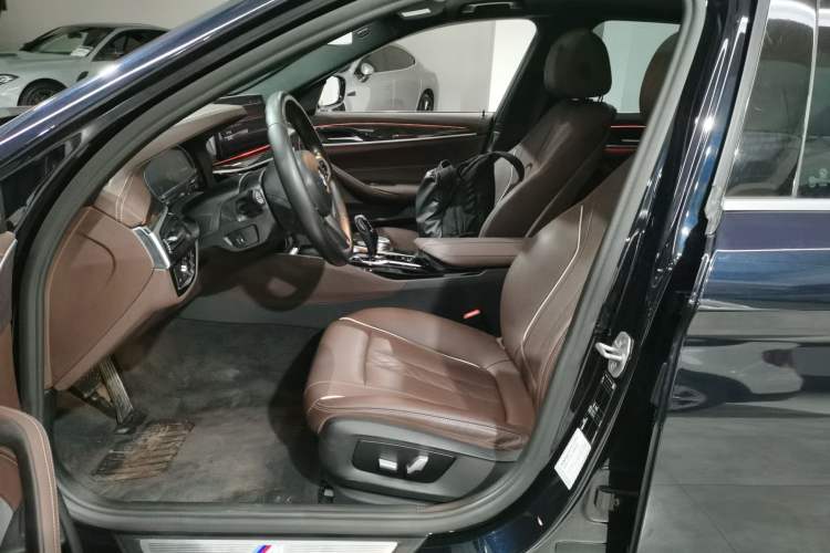 Used BMW 5 Series 2021 Facelifted 525Li M Sport Package Left Front Seat