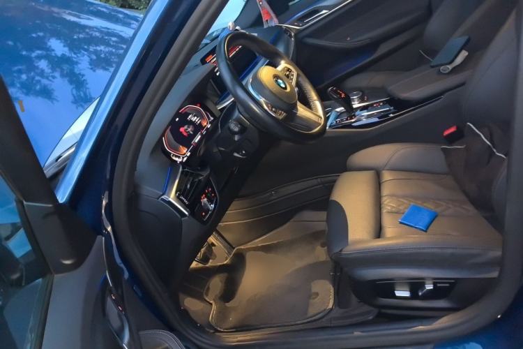 Used BMW 5 Series 2021 525i M Sport Package Left Front Seat