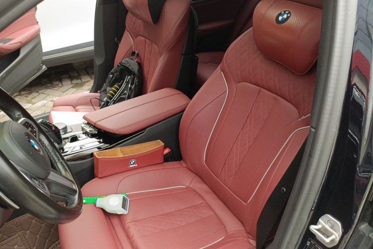Used BMW 5 Series 2021 530Li Luxury Edition M Sport Package Left Front Seat