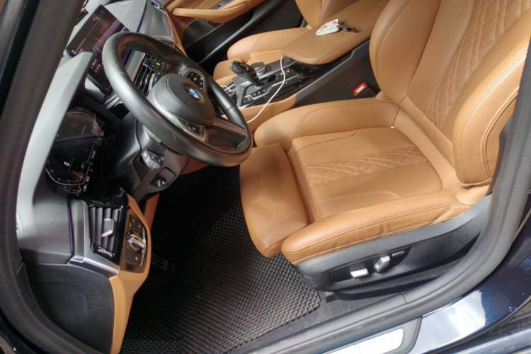 Used BMW 5 Series 2021 530i M Sport Package Left Front Seat