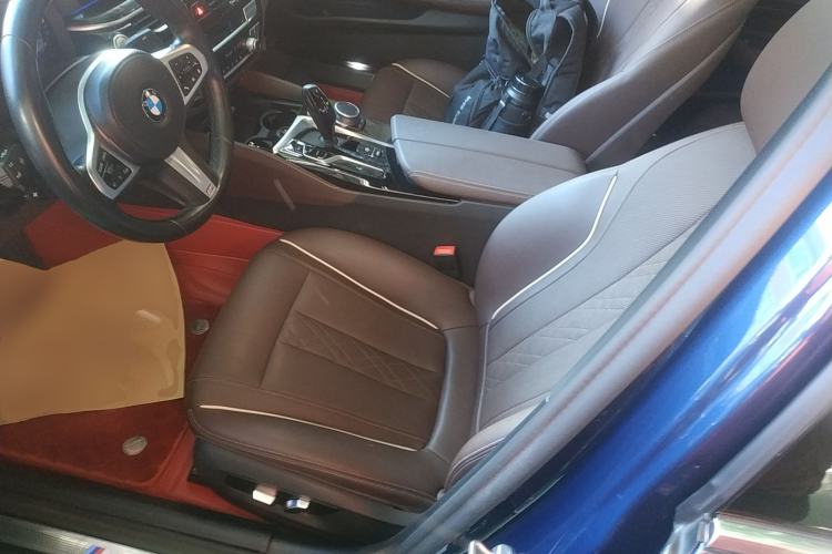 Used BMW 5 Series 2021 525Li M Sport Package Left Front Seat