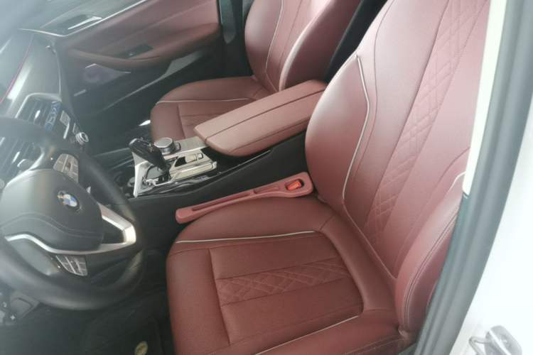 Used BMW 5 Series 2021 Restyled 530Li Leading Edition Luxury Package Left Front Seat