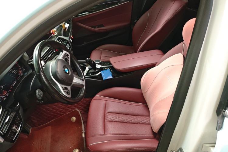 Used BMW 5 Series 2021 525Li Luxury Package Left Front Seat