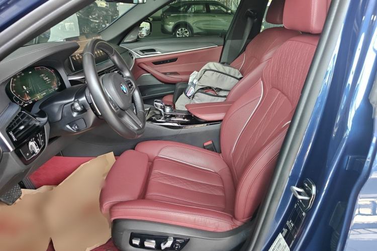 Used BMW 5 Series 2021 Restyled 530Li Luxury Edition M Sport Package Left Front Seat
