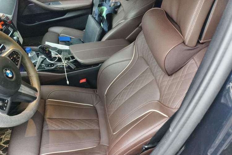 Used BMW 5 Series 2021 530Li Luxury Edition M Sport Package Left Front Seat