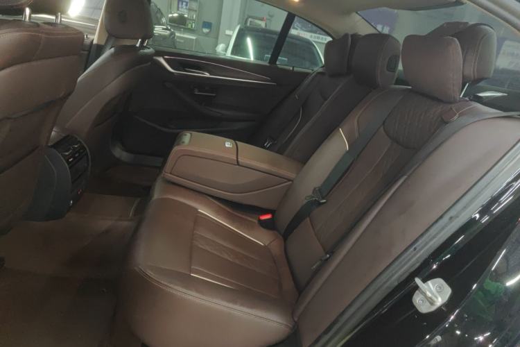 Used BMW 5 Series 2021 530Li Leading Luxury Package Left Rear Seat