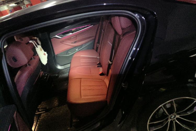 Used BMW 5 Series 2021 525Li M Sport Package Left Rear Seat
