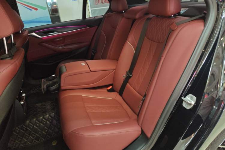 Used BMW 5 Series 2021 530Li xDrive M Sport Package Left Rear Seat