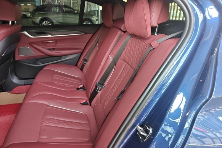 Used BMW 5 Series 2021 Restyled 530Li Luxury Edition M Sport Package Left Rear Seat