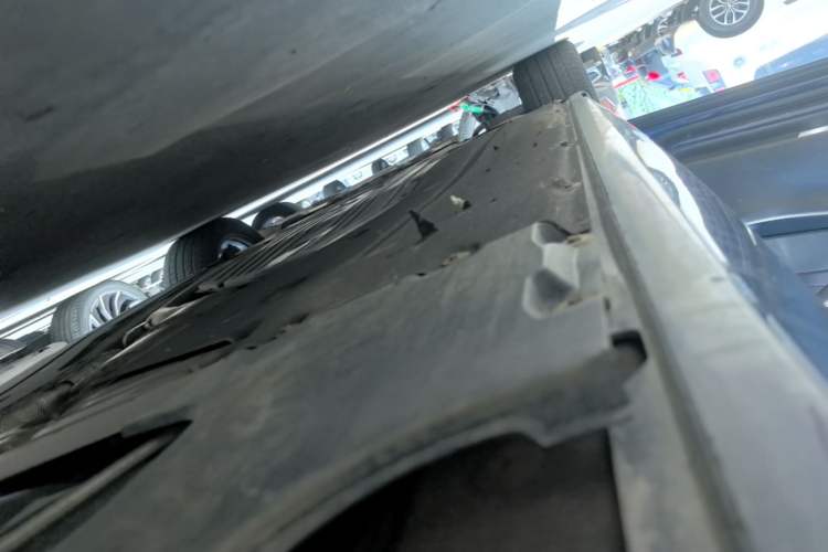 Used BMW 5 Series 2021 525Li M Sport Package Left Side Sill