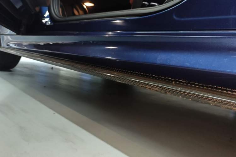 Used BMW 5 Series 2021 530Li Luxury Edition M Sport Package Left Side Sill