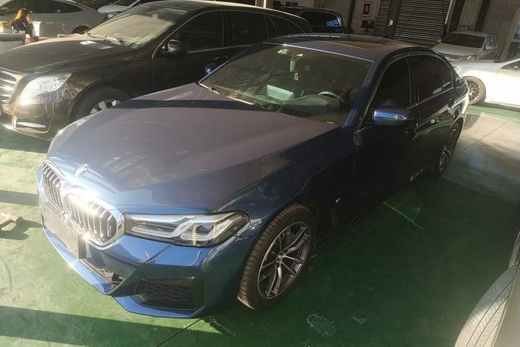 Used BMW 5 Series 2021 525Li M Sport Package Guazi used car, China used car export, Used car for sale, Used BMW cars, Cheapest cars for sale