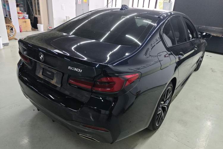 Used BMW 5 Series 2021 530i M Sport Package Rear Right 45 Deg