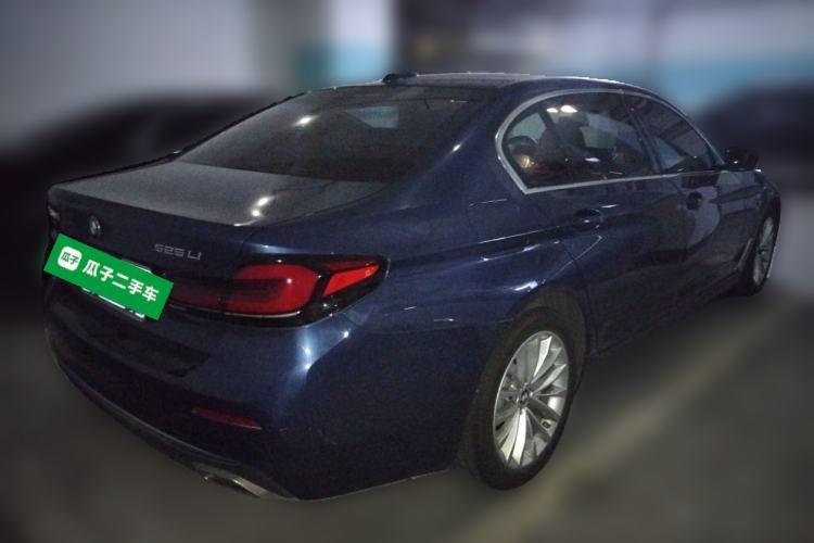 Used BMW 5 Series 2021 Updated Version 525Li Luxury Package Rear Right 45 Deg