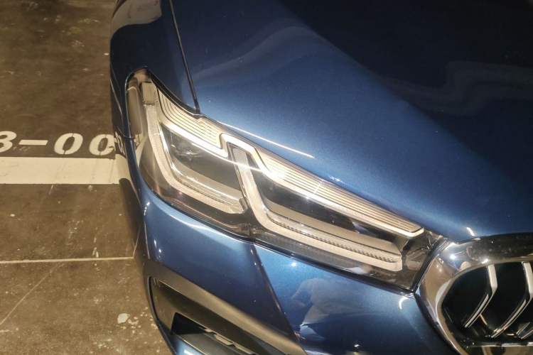 Used BMW 5 Series 2021 525Li M Sport Package Right Front Headlight