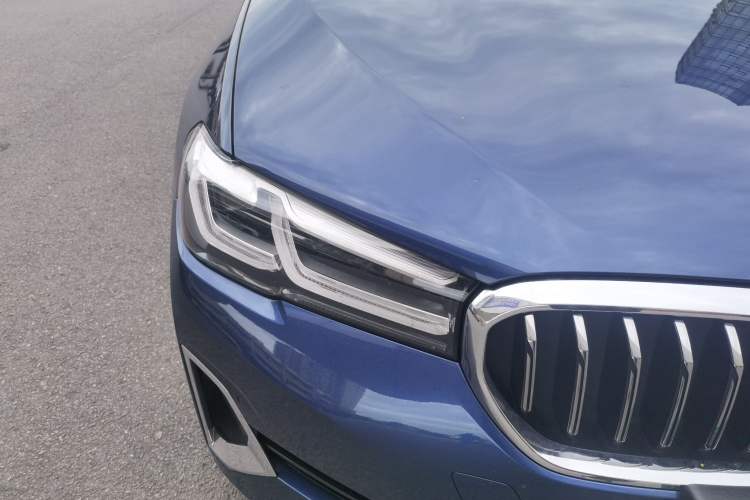 Used BMW 5 Series 2021 530Li Leading Luxury Package Right Front Headlight
