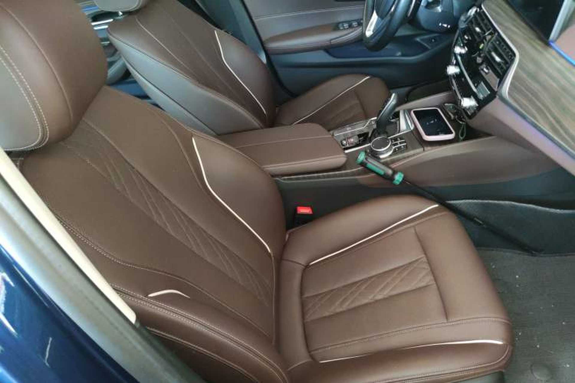Used BMW 5 Series 2021 530Li xDrive Luxury Package Right Front Seat