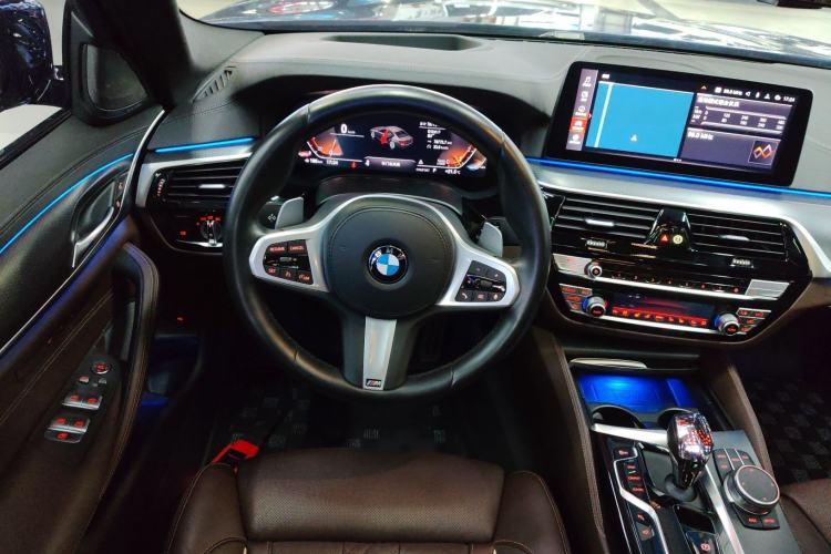 Used BMW 5 Series 2021 540i Sport Line M Sport Package Steering Wheel