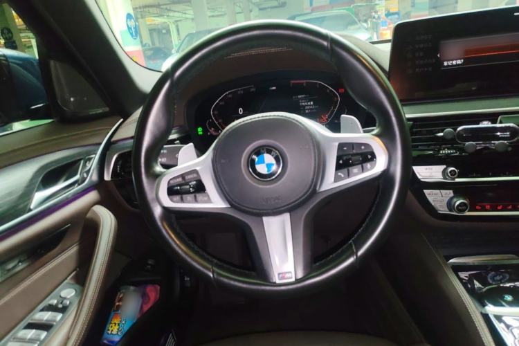 Used BMW 5 Series 2021 530Li Luxury Edition M Sport Package Steering Wheel