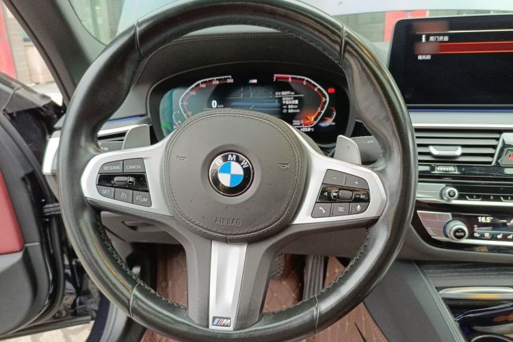 Used BMW 5 Series 2021 530Li Luxury Edition M Sport Package Steering Wheel