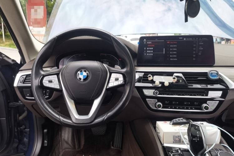 Used BMW 5 Series 2021 530Li Leading Luxury Package Steering Wheel