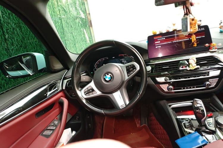 Used BMW 5 Series 2021 525Li Luxury Package Steering Wheel
