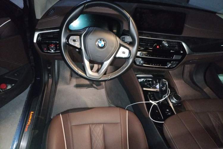 Used BMW 5 Series 2021 Updated Version 525Li Luxury Package Steering Wheel