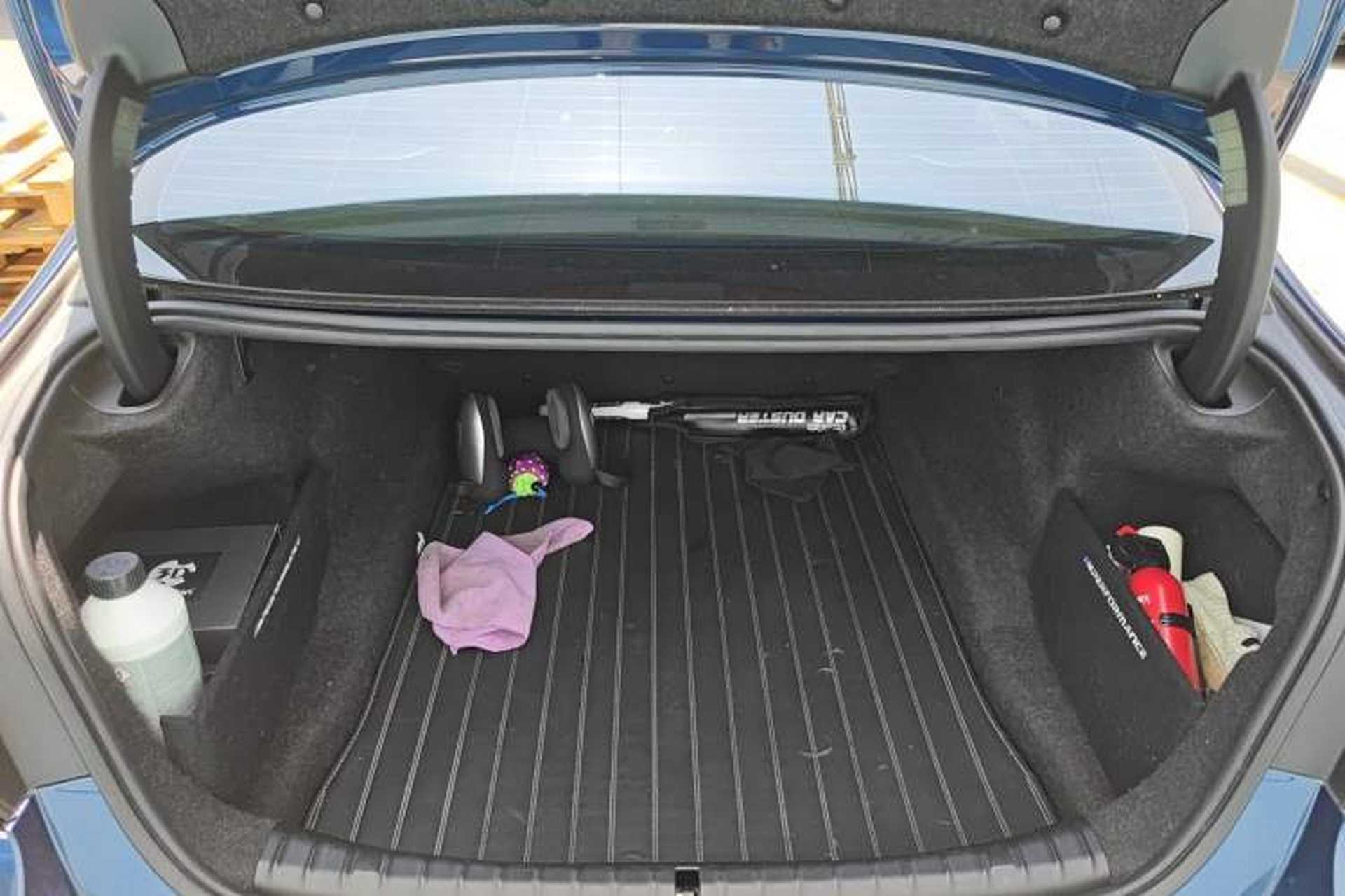 Used BMW 5 Series 2021 530Li Luxury Edition M Sport Package Trunk