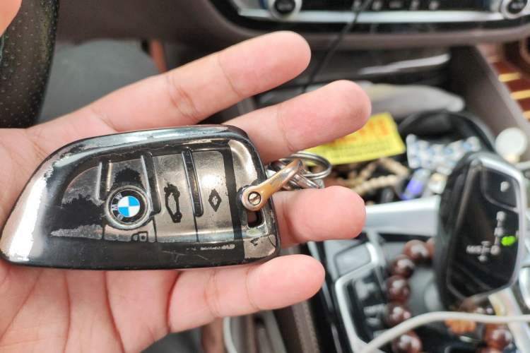 Used BMW 5 Series 2021 525Li M Sport Package Vehicle Key