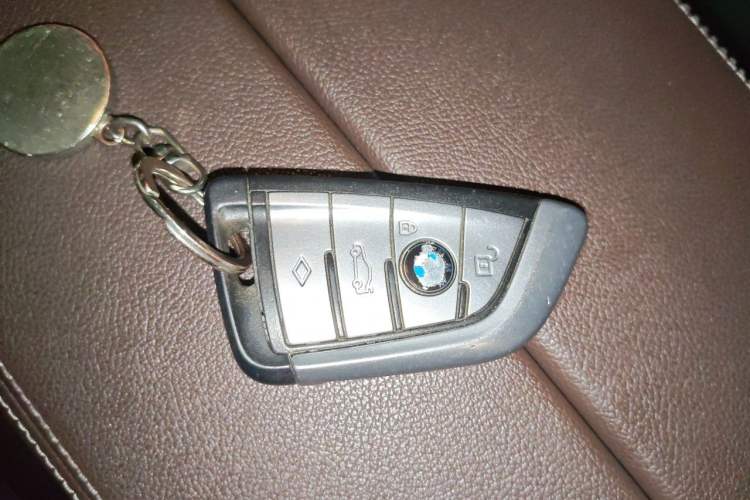 Used BMW 5 Series 2021 525Li M Sport Package Vehicle Key