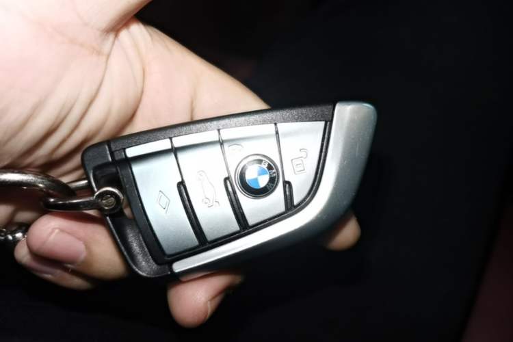 Used BMW 5 Series 2021 525Li Luxury Package Vehicle Key