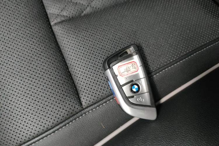 Used BMW 5 Series 2021 525Li M Sport Package Vehicle Key