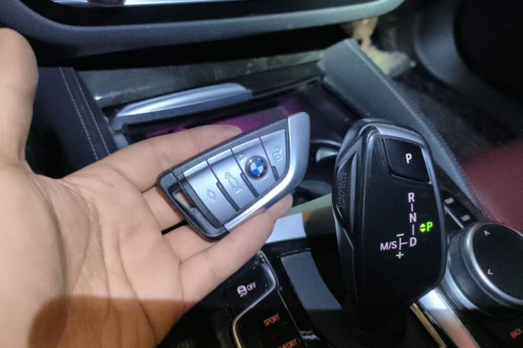 Used BMW 5 Series 2021 525Li M Sport Package Vehicle Key