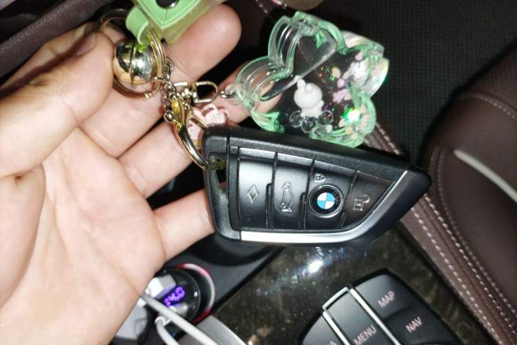 Used BMW 5 Series 2021 Updated Version 525Li Luxury Package Vehicle Key