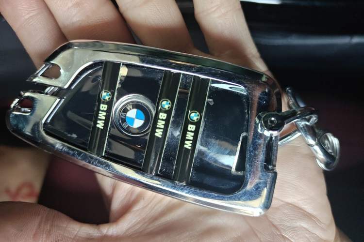 Used BMW 5 Series 2021 Restyled 530Li Luxury Edition M Sport Package Vehicle Key