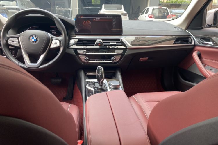 Used BMW 5 Series 2021 525Li Luxury Package Interior 1