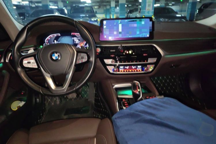 Used BMW 5 Series 2021 530Li Luxury Edition Premium Package Center Console