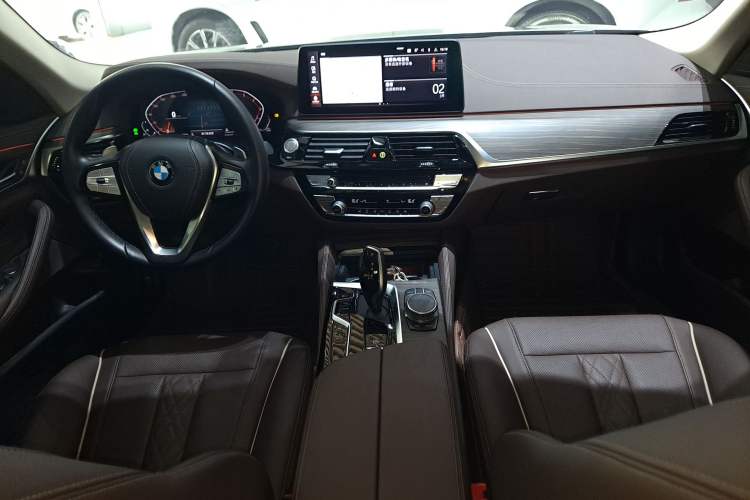 Used BMW 5 Series 2021 530Li Leading Luxury Package Center Console