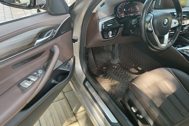 Used BMW 5 Series 2021 530Li Leading Luxury Package Driver Seat
