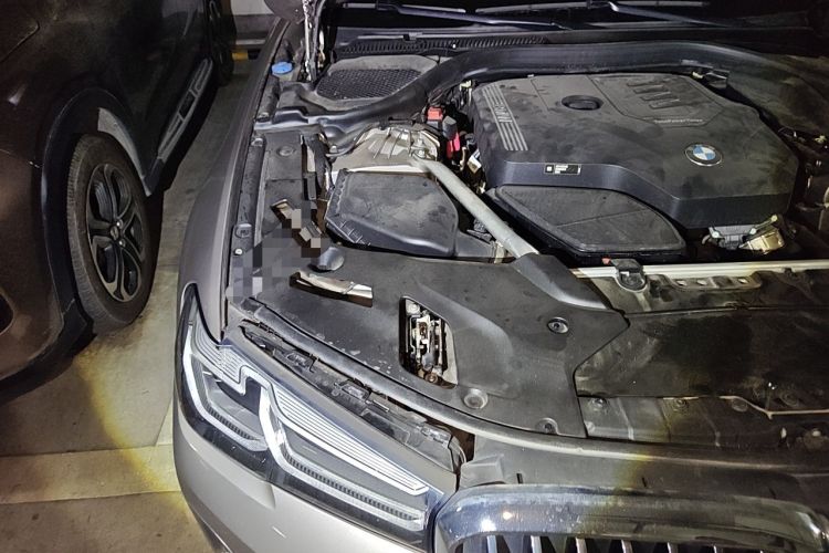 Used BMW 5 Series 2021 525Li Luxury Package Engine Bay Right