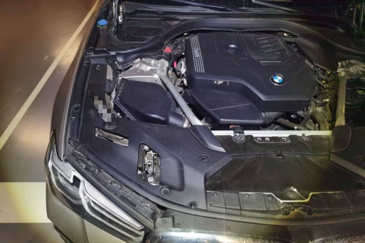 Used BMW 5 Series 2021 530Li Luxury Edition M Sport Package Engine Bay Right