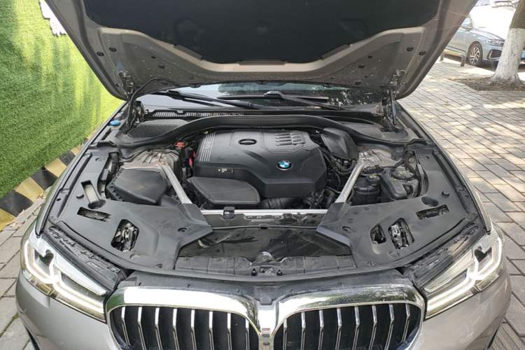 Used BMW 5 Series 2021 530Li Leading Luxury Package Engine Bay