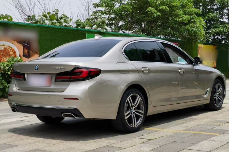 Used BMW 5 Series 2021 530Li Leading Luxury Package Exterior 3