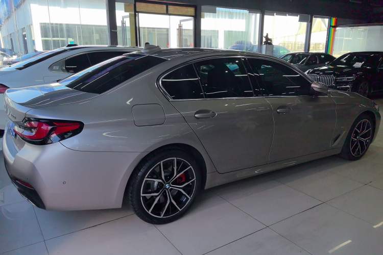 Used BMW 5 Series 2021 Restyled 540i Sport Line with M Sports Package Exterior 4