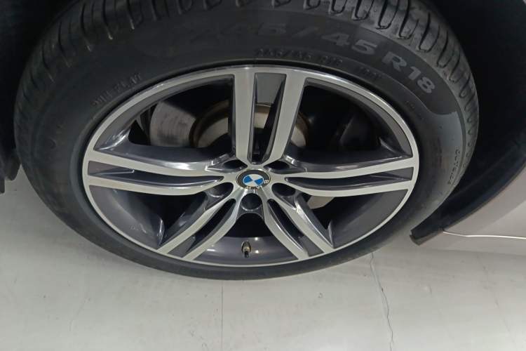 Used BMW 5 Series 2021 530Li Leading Luxury Package Exterior 4