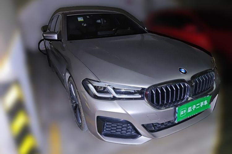 Used BMW 5 Series 2021 530Li Leading Luxury Package Front Right 45 Deg