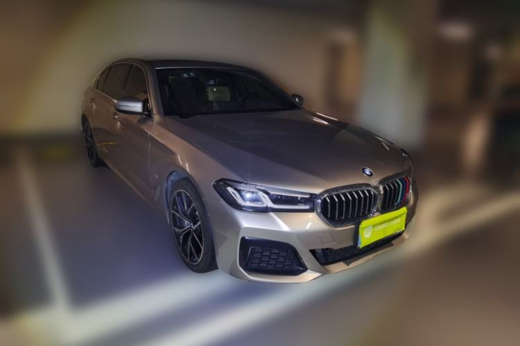 Used BMW 5 Series 2021 530Li Luxury Edition M Sport Package Front Right 45 Deg