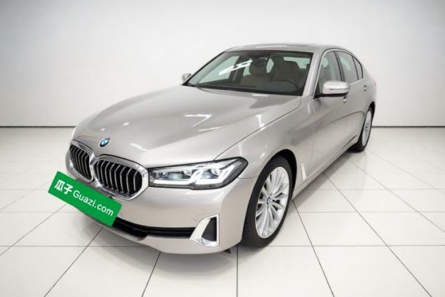 BMW 5 Series 2021 530Li Luxury Edition Premium Package مستعملة